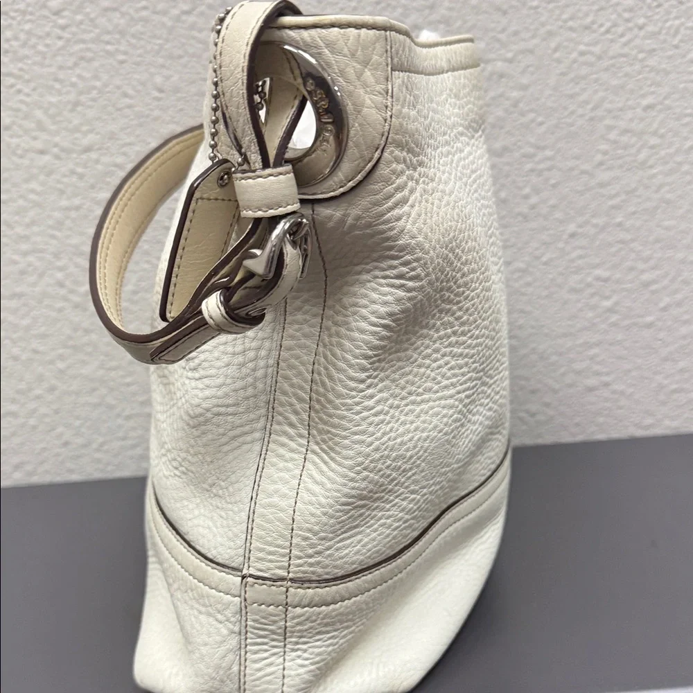 Coach Cream Leatherwear Shoulder Bag